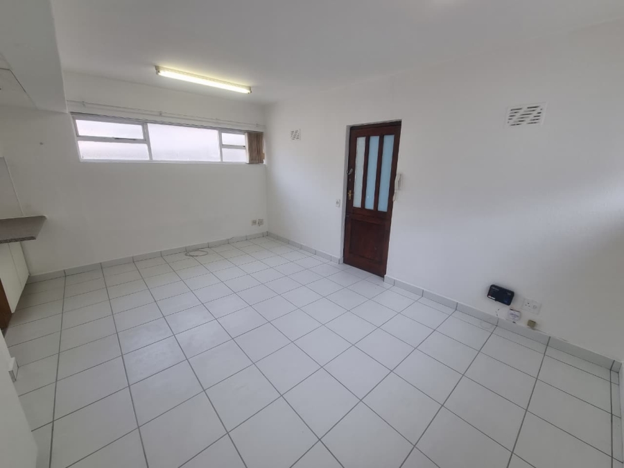 To Let 0 Bedroom Property for Rent in Sea Point Western Cape